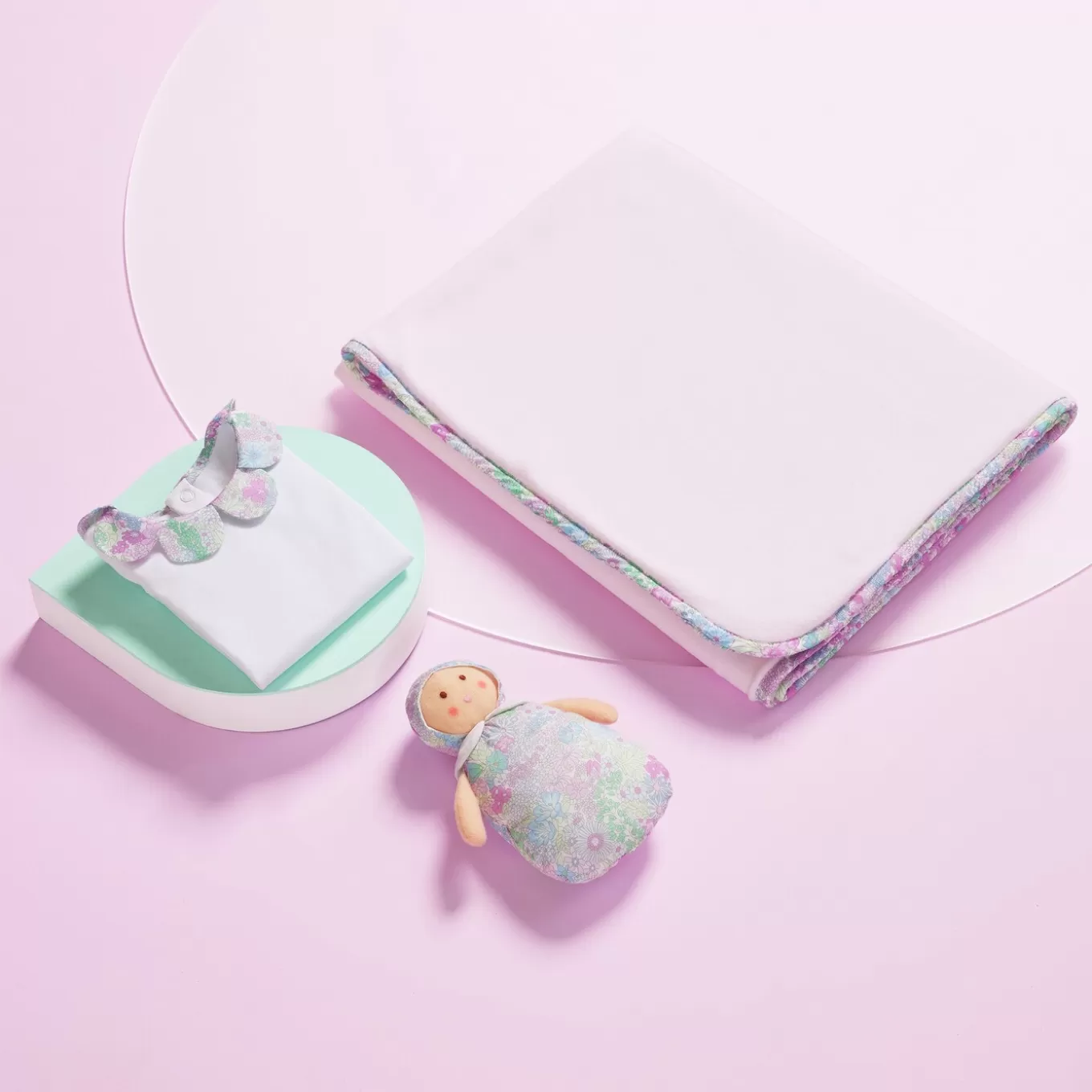 Outlet Jacadi Baby-Fleecedecke mit Liberty-Muster für Mädchen ROSA/MEHRFARBIG