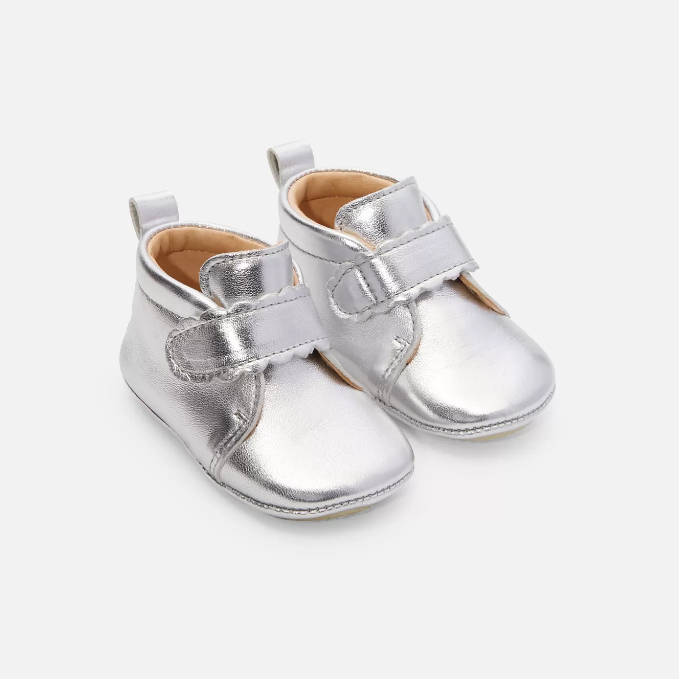 Best Sale Jacadi Baby-Krabbelschuhe für Mädchen aus irisierendem Leder SILBER