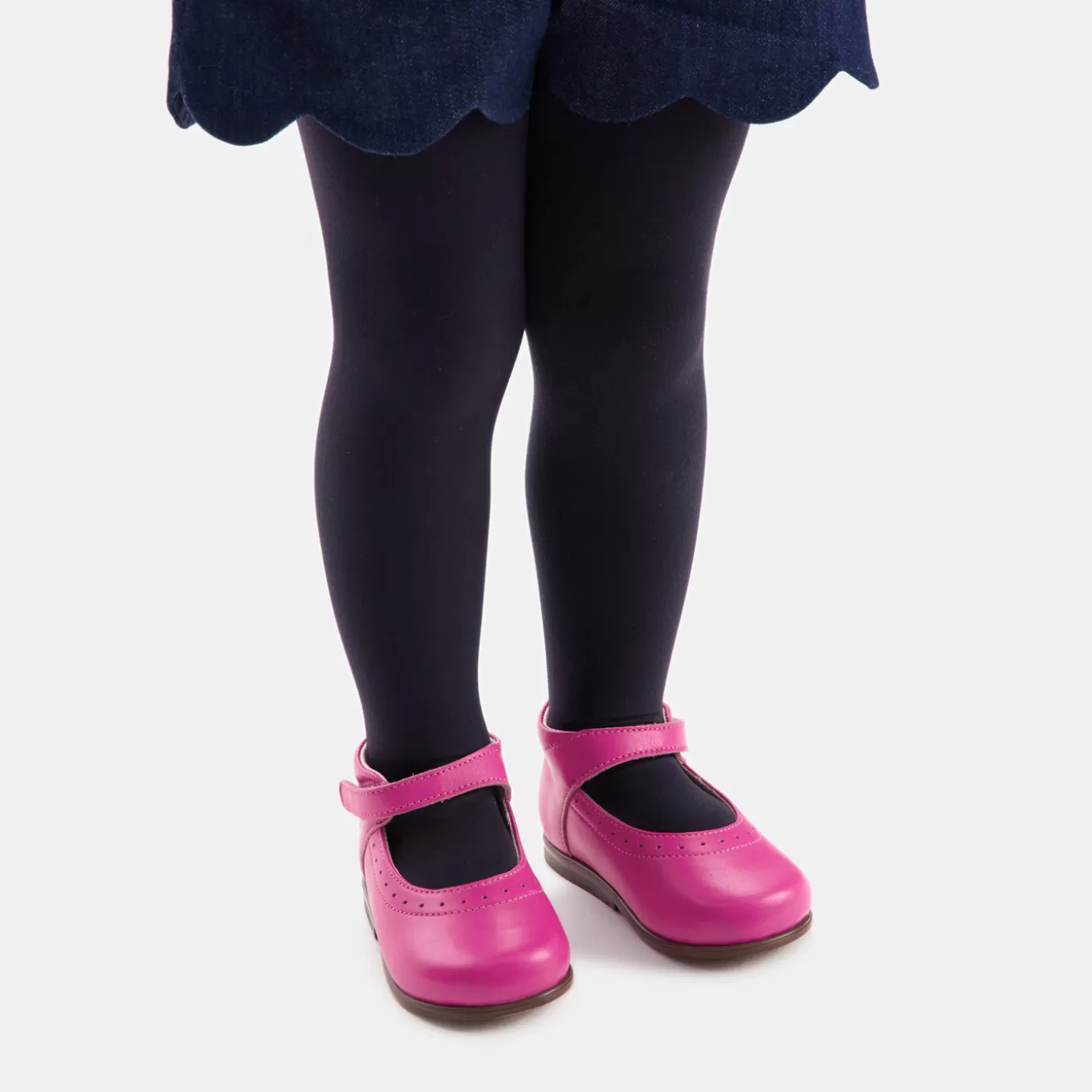 Store Jacadi Riemchenschuhe für kleine Mädchen aus Lackleder ROSA