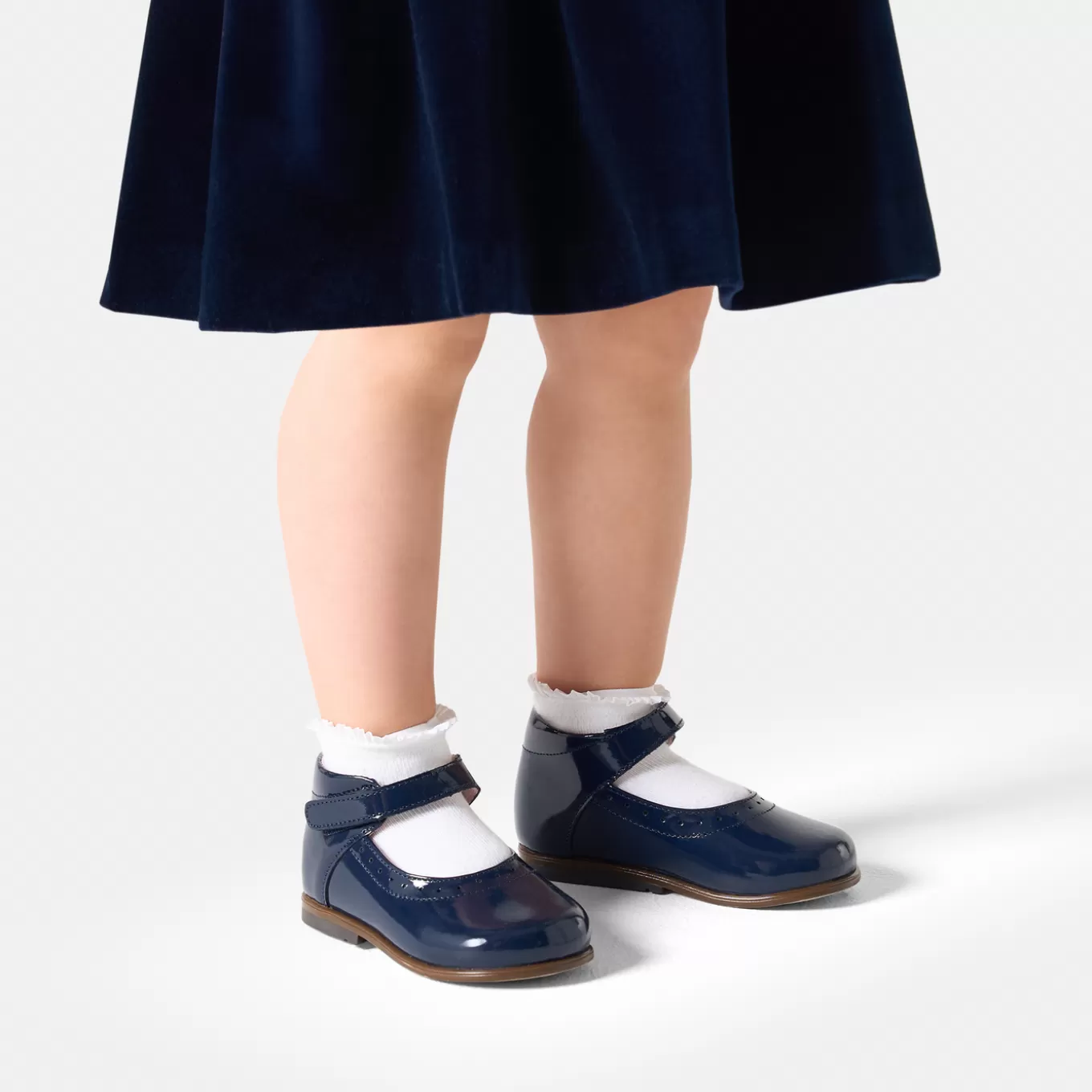 Best Jacadi Riemchenschuhe für kleine Mädchen aus Lackleder MARINEBLAU JACADI