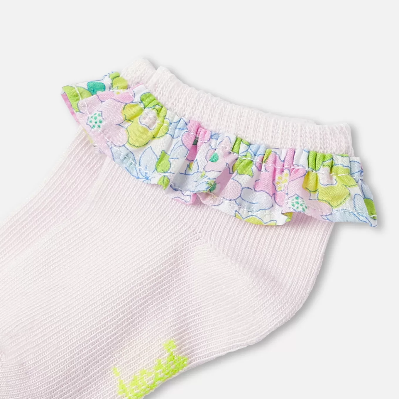 Shop Jacadi Socken mit Volants für Baby Mädchen ROSA BLASS JACADI