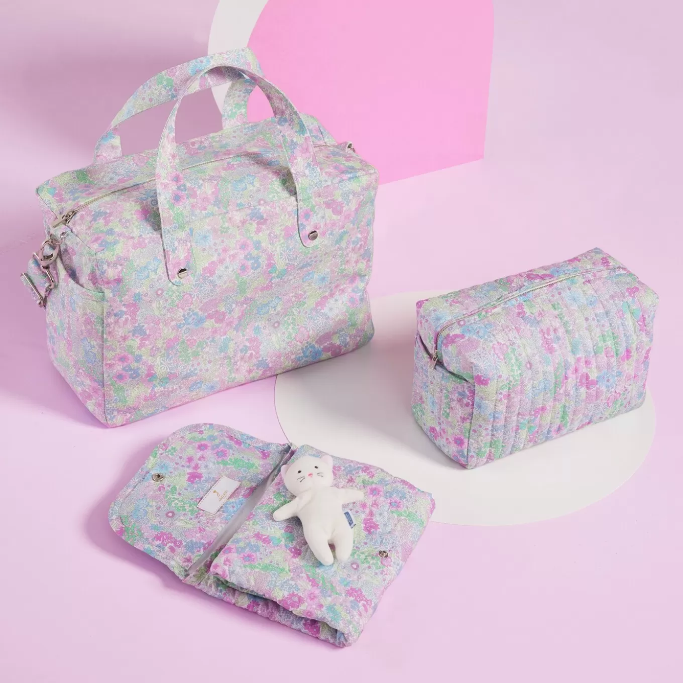 Fashion Jacadi Wickeltasche aus Liberty-Stoff WEISS/MEHRFARBIG